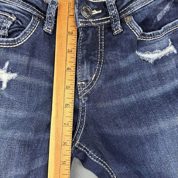 Silver Jeans Womens 26 Blue Dark Wash Suki Capri Straight Leg Distressed Denim - Picture 9 of 14